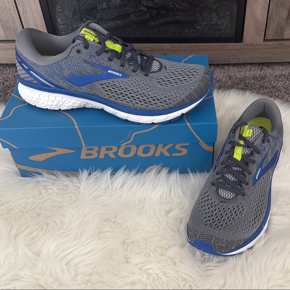 NIB Brooks Ghost 11 Gray and Blue Athletic Shoes